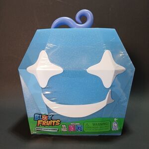 Blox Fruits Diamond Collector Bundle, 11 Great Items From Anime Series Brand New